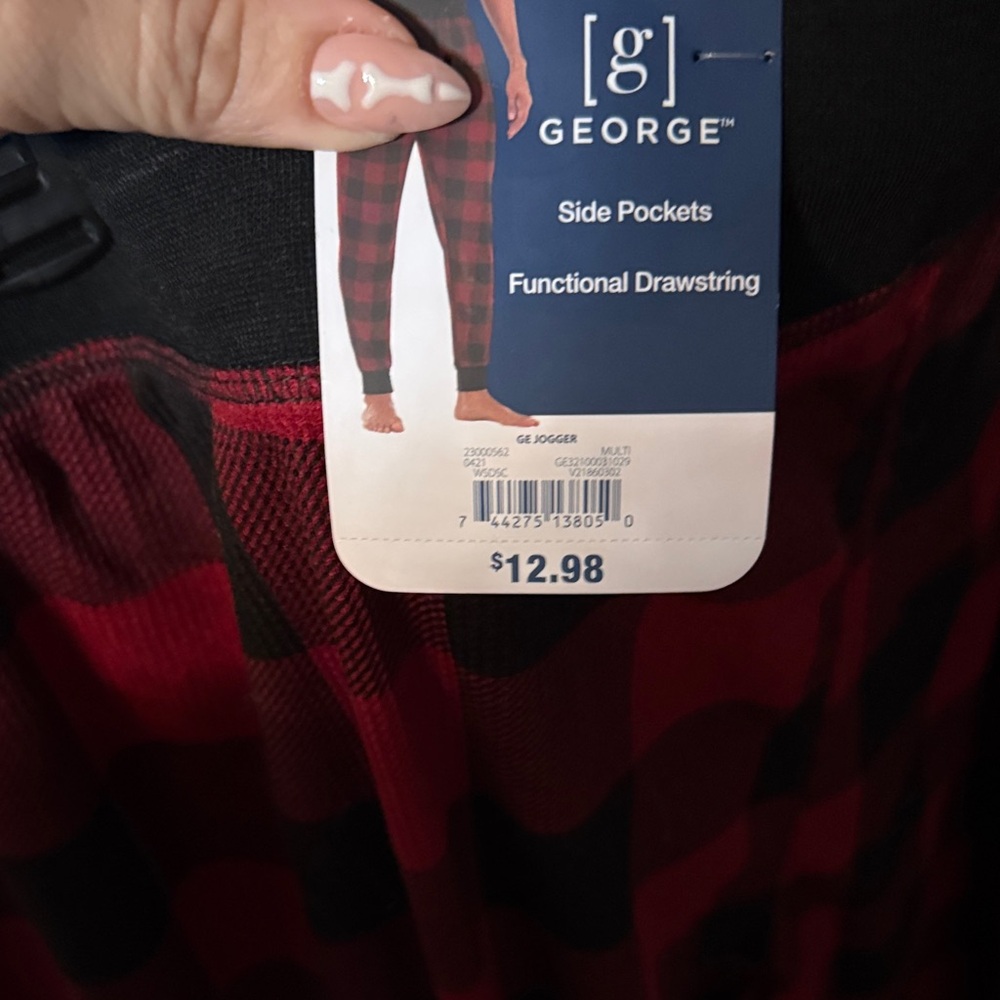 Red and Black Plaid Men's Joggers - Picture 3 of 4